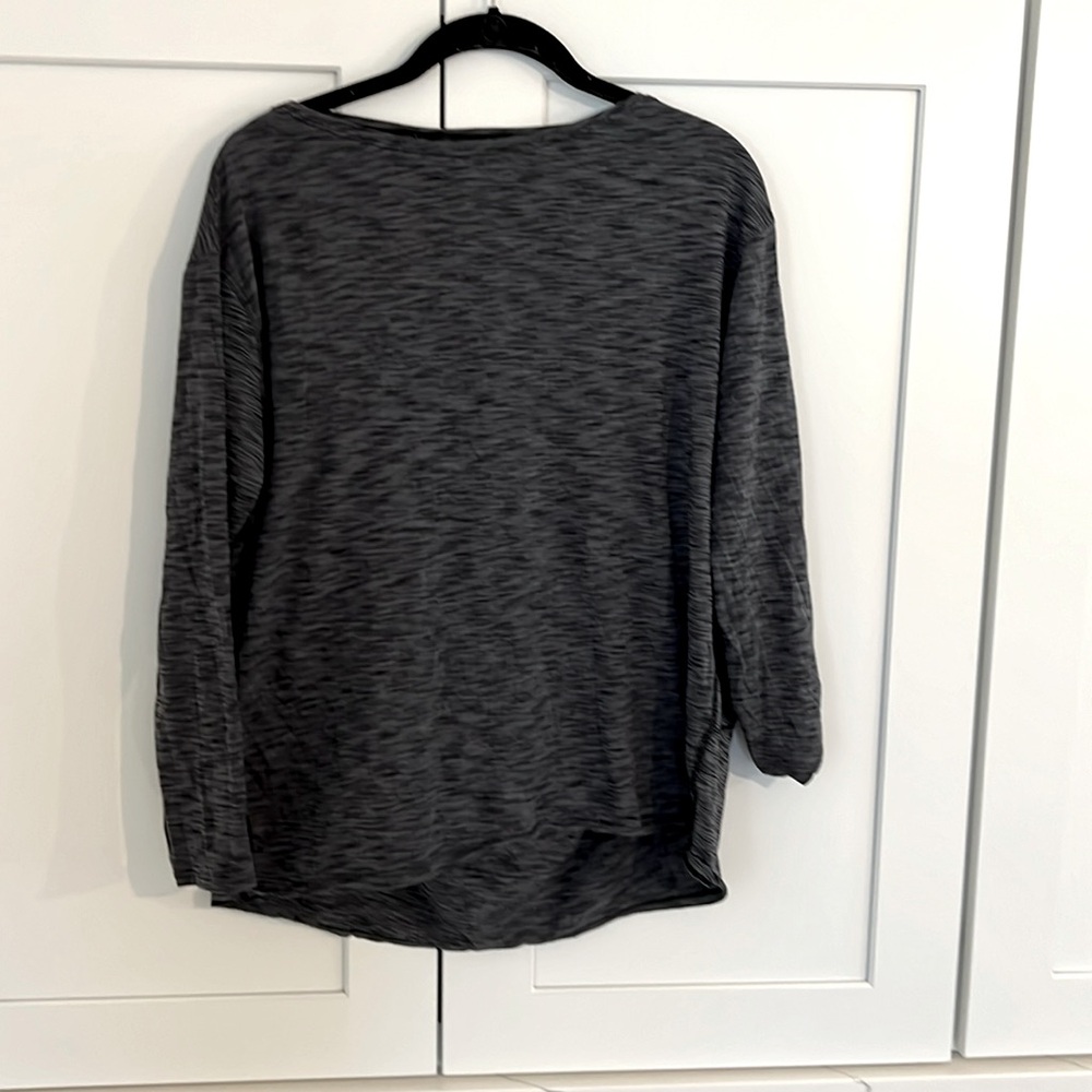 Lululemon top